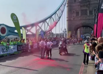 Dramat na oczach świata – aktywisci pro-palenstyńscy zakłócili maraton w Londynie!