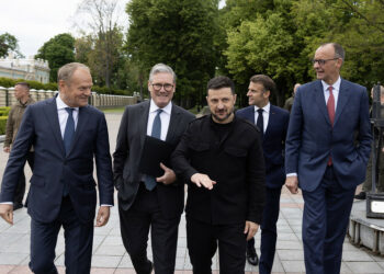Starmer, Tusk, Macron i Merz ramię w ramię z Zełenskim! „Putin, dość wojny! Zgódź się na rozejm!”