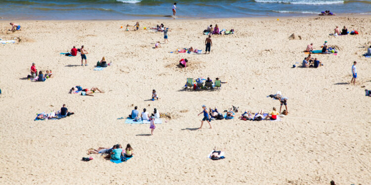 Ostatni podmuch lata – termometry pokażą nawet 23 stopnie! Wiemy kiedy.