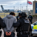 Ilustracja zatrzymania przez Counter Terrorism Policing przy RAF Fairford